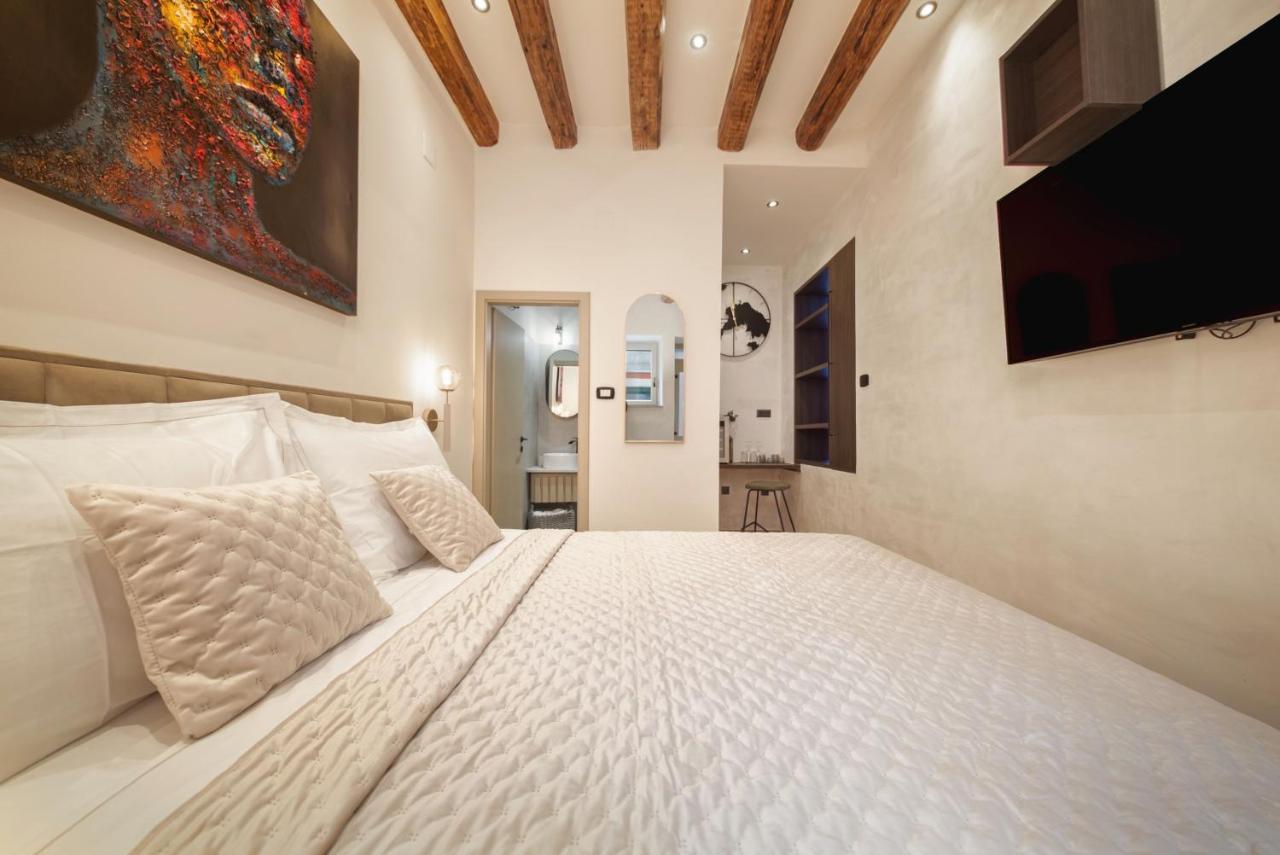 Villa Urbi Et Orbi 2 Σπλιτ Εξωτερικό φωτογραφία