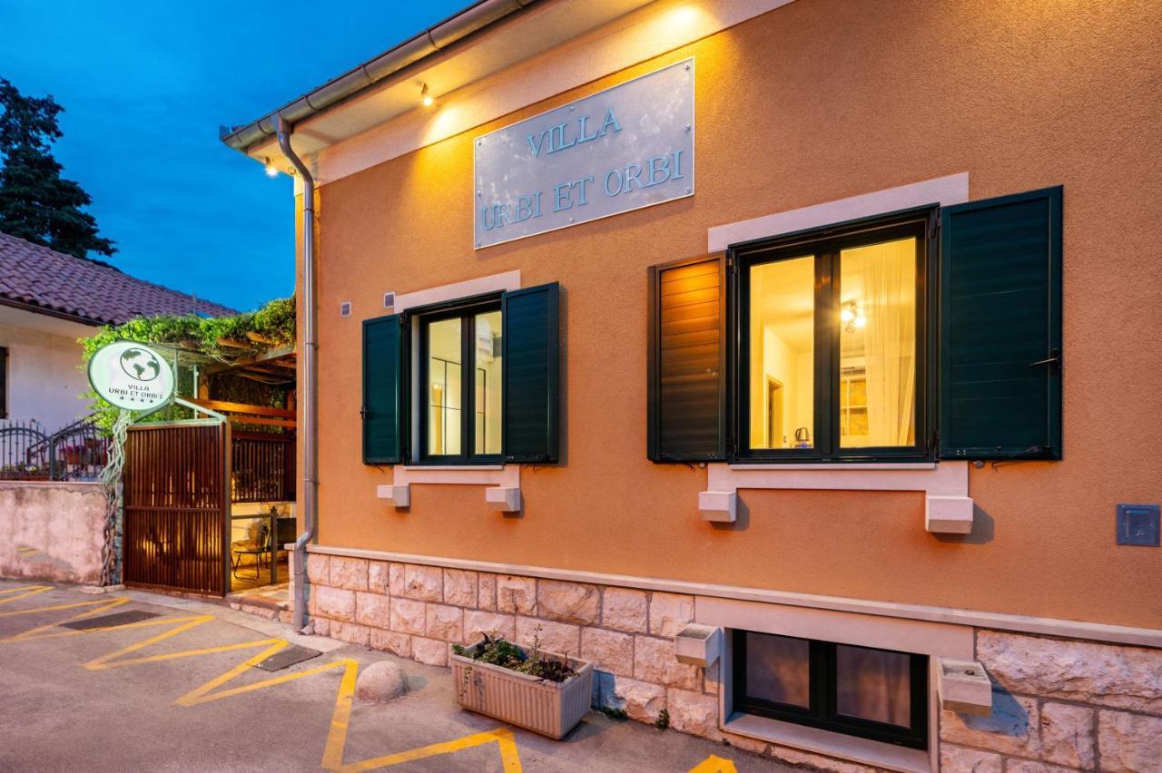 Villa Urbi Et Orbi 2 Σπλιτ Εξωτερικό φωτογραφία